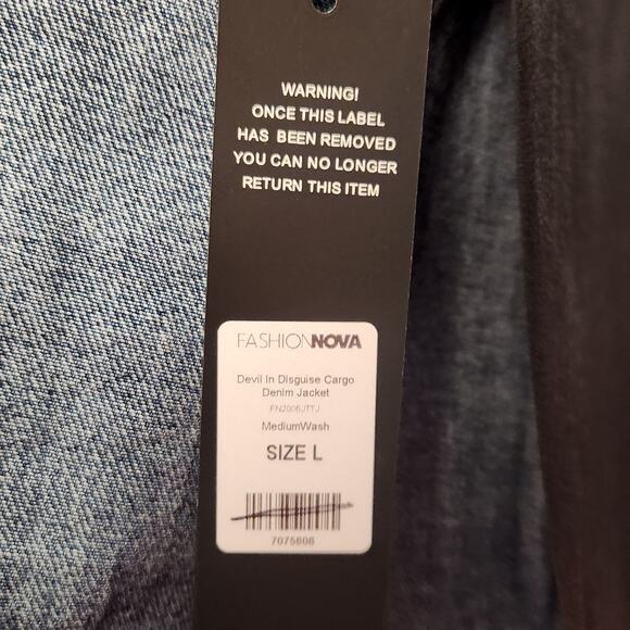 CUSTOM NWT Embroidered Western Denim Cargo Jacket, Size Large - Picture 13 of 14